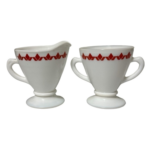 Vintage Hazel Atlas Milk Glass Footed Sugar Creamer Red Diamond Tulips - Picture 1 of 8